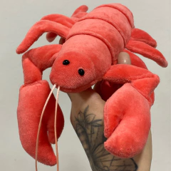 Lagosta de pelúcia