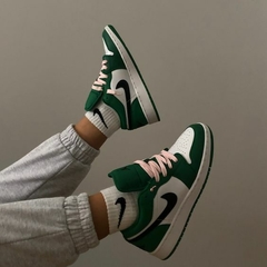 JORDAN 1 LOW "PINE GREEN" en internet