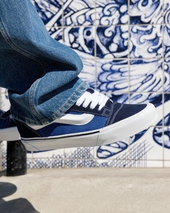 VANS KNU SCHOOL “NAVY WHITE” en internet