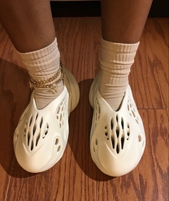 YEEZY FOAM "SAND" - comprar online