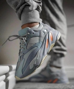 YEEZY 700 "INERTIA" - Sonder store