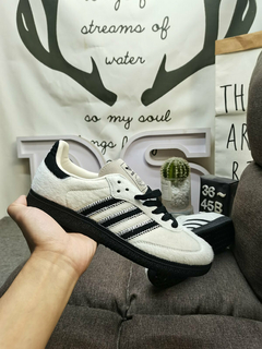 SAMBA OG “pony white” en internet
