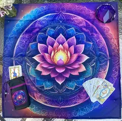 Paño Tarot 70 cm. x 70 cm. c/bolsa 11 MAGICA - comprar online