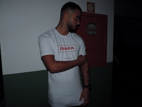 CAMISETA SLIM FIT DIFERENCE