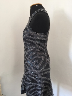 VESTIDO BOTSWANA PAETÊS - TAMANHO P - Newold Aquisição Brechó RJ