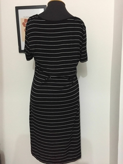VESTIDO LISTRADO CALVIN KLEIN - TAMANHO M - Newold Aquisição Brechó RJ