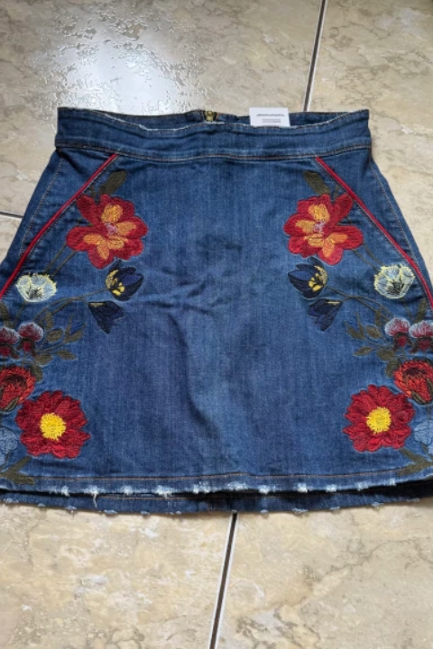 Saia Damyller Bordada - comprar online