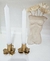 PAR DE CANDELABROS PORTAVELAS FLOR CHICO DORADOS