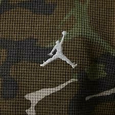 Jordan Buzo Camuflado. - comprar online