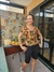 Blusa Decote V Estampada - comprar online