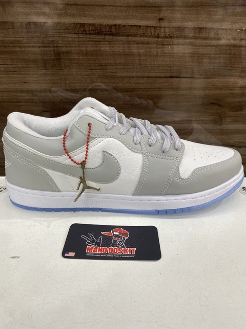 Nike Air Jordan Low Branco- Cinza