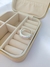 Anel largo com detalhe em zirconia - comprar online