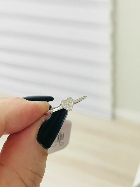 Anel cravejado de coração