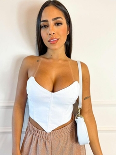Cropped Juliete na internet