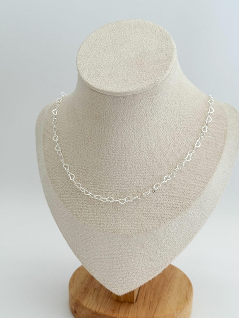 Choker corações vazados