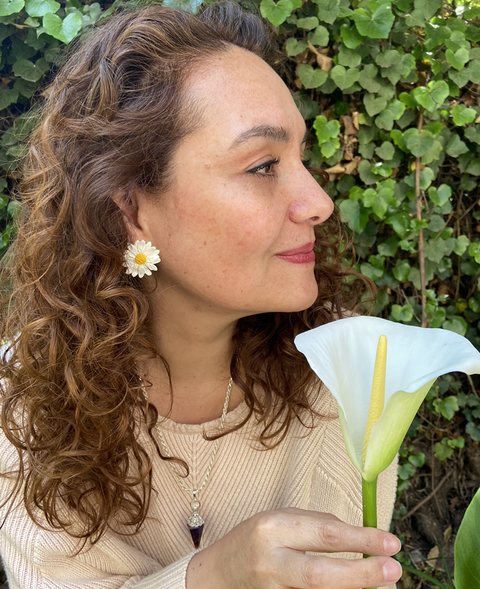 Aros Margarita con tope de plata 925