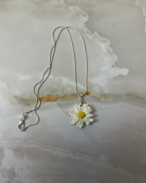 Collar Margarita plata 925