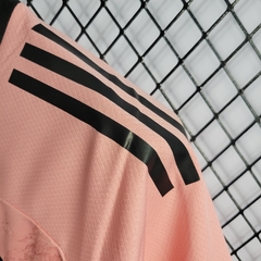 Camisa Rosa do Internacional 2020/21 na internet