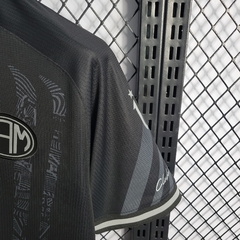 Camisa Manto da Massa do Atlético MG 2022/23 na internet