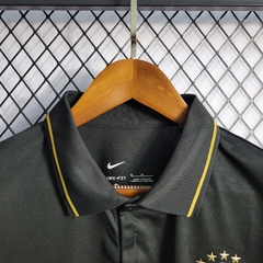 Camisa da Seleção Brasileira Preto e Dourado 2022/23 - Polo