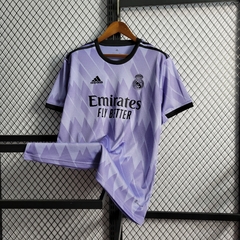 Camisa Away do Real Madrid 2022/23 na internet