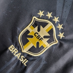 Camisa da Seleção Brasileira Edição Especial Preto e Dourado 2022/23 na internet