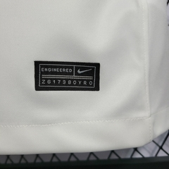 Camisa da Inglaterra Branco e Azul 2022/23 na internet