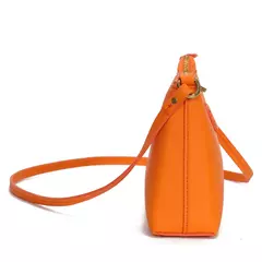 Bolsa Pequena Alça Santa Lolla na internet