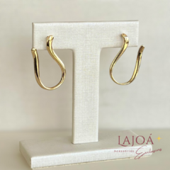 Brinco Curva Orgânica Banho Ouro - buy online