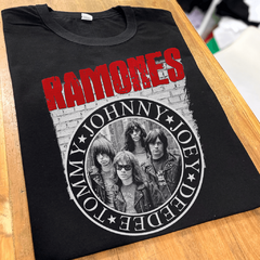 RAMONES ESCUDO - comprar online