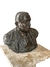 Rodolfo Bernardelli, busto de bronze patinado representando o próprio artista. Medidas 25 x 29 x 14 cm. na internet