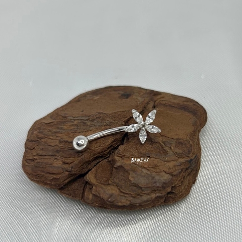 Piercing Navel Flower Cravejada Ouro 18k