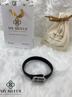 Pulsera encastillada
