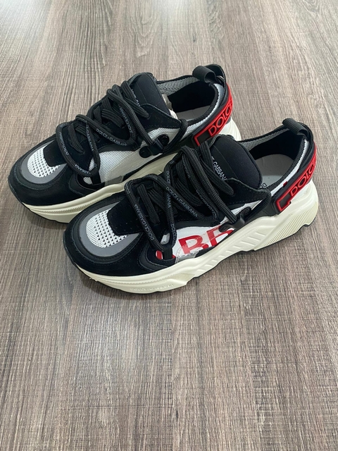 Tênis Dolce e Gabbana Daymaster 2.0. Preto/vermelho