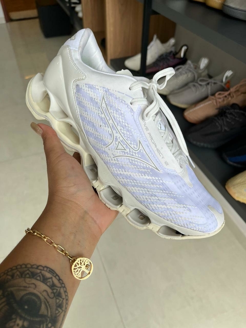 Tênis Mizuno Wave Prophecy 12. Branco