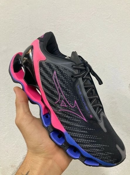 Tênis Mizuno Wave Prophecy 12. Preto/Rosa