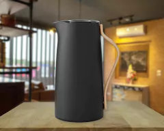 Garrafa Térmica Preta 1 Litro Plástico E Vidro - comprar online