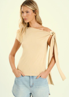 Blusa Feminina Um Ombro Só com Detalhe Open