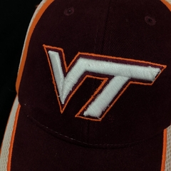 GORRA CURVA REGULABLE NHL HOKIE VIRGINIA TECH PRIMERA MARCA. en internet
