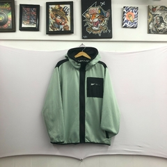 CAMPERA FRIZADA C/CAPUCHA REEBOK.