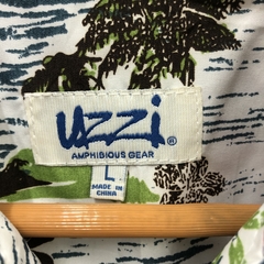 CAMISA HAWAIANA UZZI. en internet