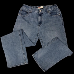 PANTALON LARGO JEAN RECTO LEVIS.