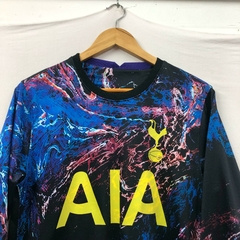 CASACA DEPORTIVA MANGA LARGA FUTBOL TOTTENHAM. en internet