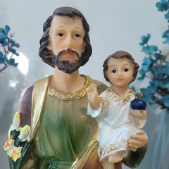 Imagem São José 30cm em Resina Importada grande rica em Detalhes Fé e Decoração na internet
