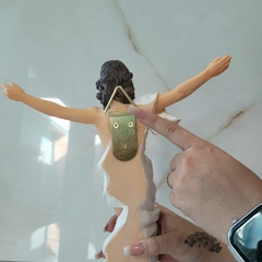 Imagem Jesus Cristo Ressuscitado 30cm Resina importada Detalhada com Gancho para Parede na internet