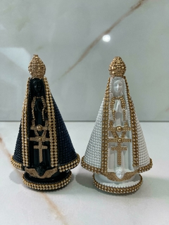 Kit 2 Imagem Nossa Senhora Aparecida 15cm -Gesso Maciço com Stras na internet