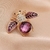 Broche Dourado Abelha Craveja em Pedras
