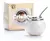 Recipiente de mate blanco con bombilla, junto a una caja de mate Criollo.
