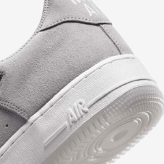 Nike Air Force 1 Low "Color Of The Month Jewel" na internet