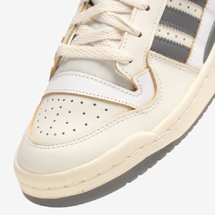 Wmns Fórum Adidas 84 baixo - comprar online
